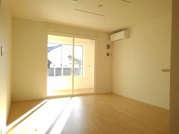 中巨摩郡昭和町紙漉阿原のアパート