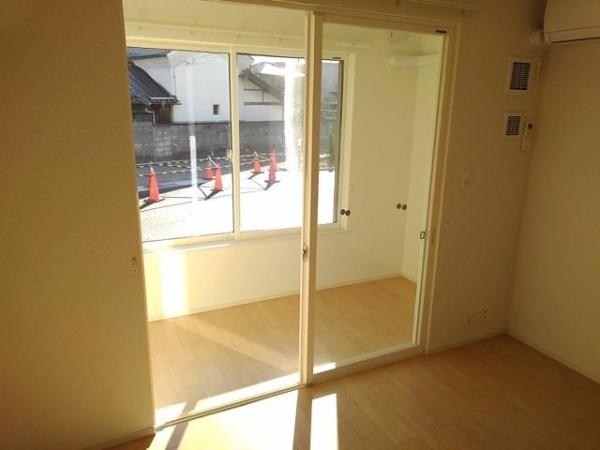 中巨摩郡昭和町紙漉阿原のアパート