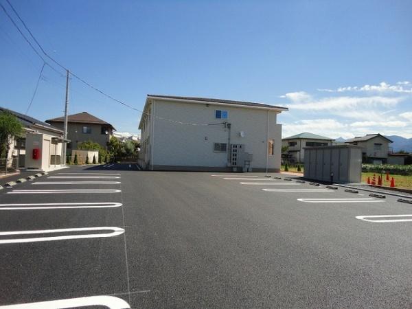甲府市大里町のアパート