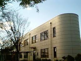 甲府市宝２丁目のアパート(山梨県立大学図書館)