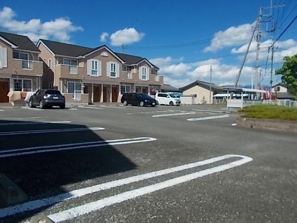 甲府市上町のアパート