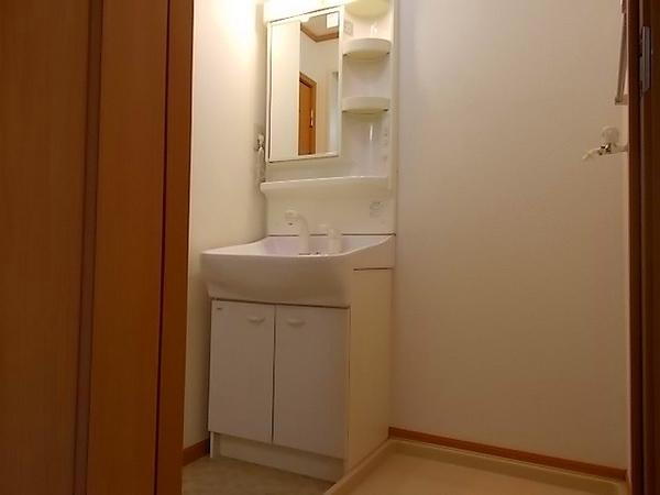 甲府市上町のアパート