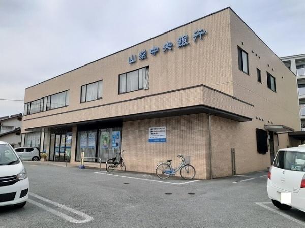 甲府市上石田２丁目のアパート