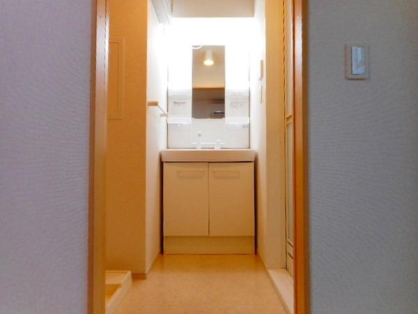 甲府市上石田２丁目のアパート
