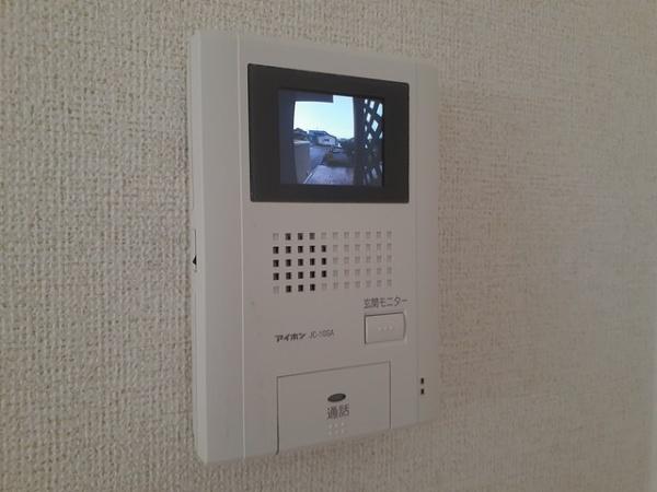 南アルプス市西南湖のアパート