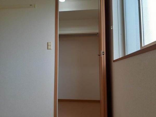 南アルプス市西南湖のアパート