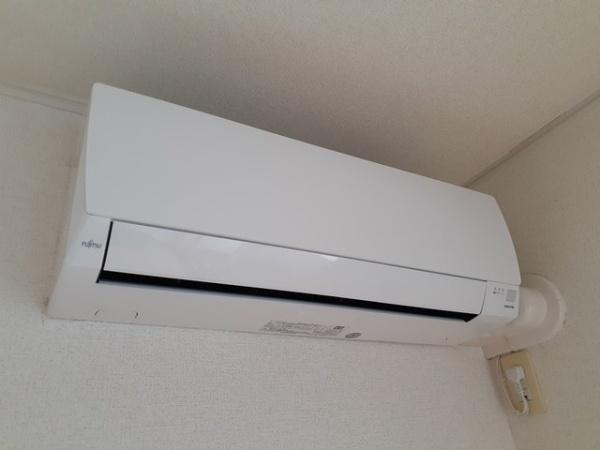 南アルプス市西南湖のアパート