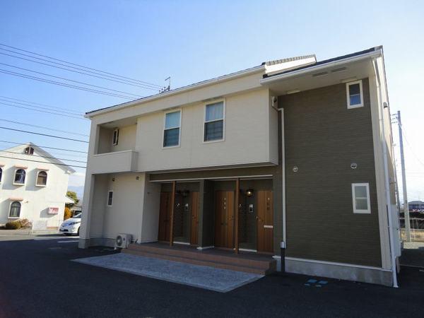 南巨摩郡富士川町長澤のアパート