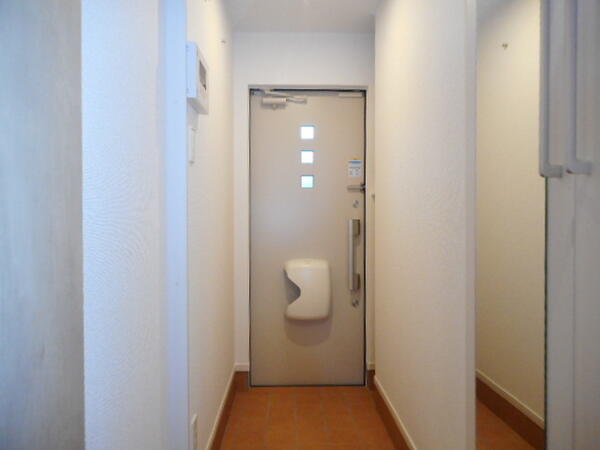 甲府市貢川２丁目のアパート