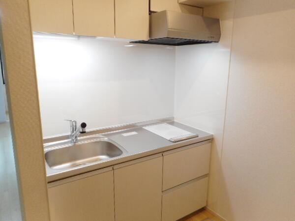 甲府市貢川２丁目のアパート