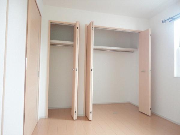 笛吹市石和町八田のアパート
