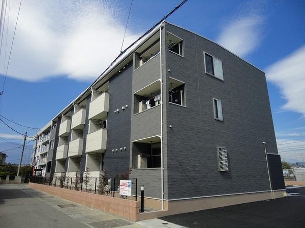 甲斐市竜王新町のアパート