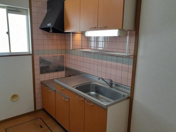 甲府市下小河原町のアパート