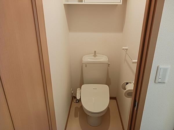 甲府市里吉１丁目のアパート