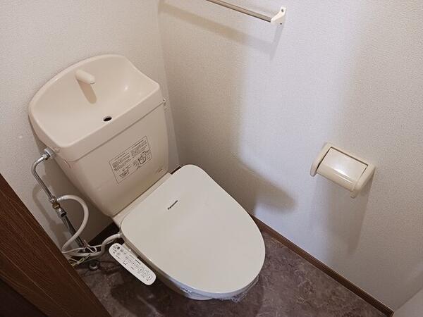 中巨摩郡昭和町清水新居のアパート