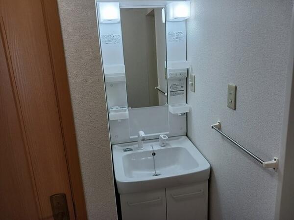 南アルプス市上宮地のアパート