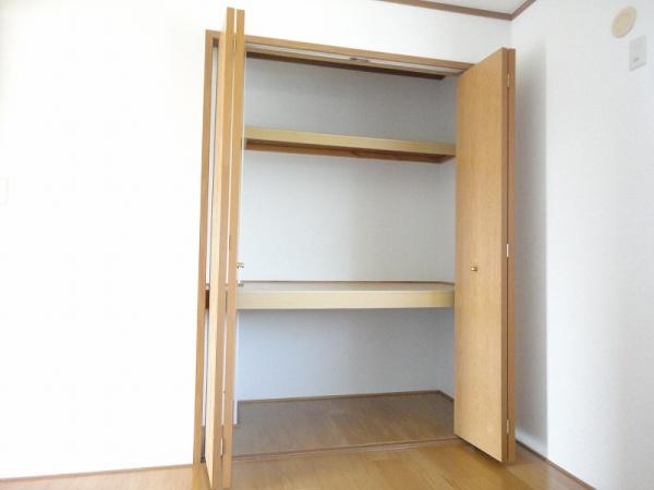 中巨摩郡昭和町紙漉阿原のアパート