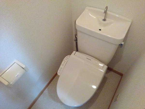 笛吹市春日居町鎮目のアパート