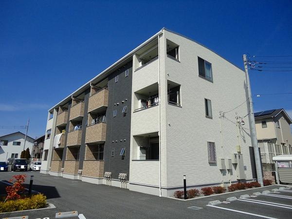 甲斐市富竹新田のアパート