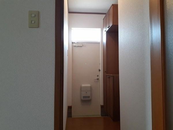 中央市布施のアパート