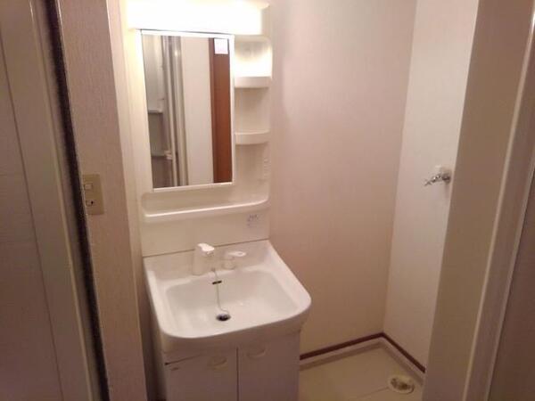 甲斐市竜王新町のアパート