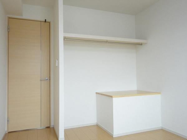 中巨摩郡昭和町清水新居のアパート