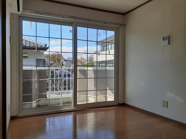 甲府市中小河原町のアパート