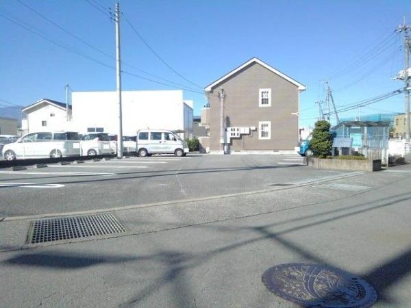 中巨摩郡昭和町清水新居のアパート
