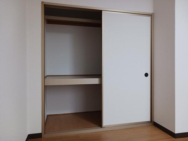 南アルプス市桃園のアパート