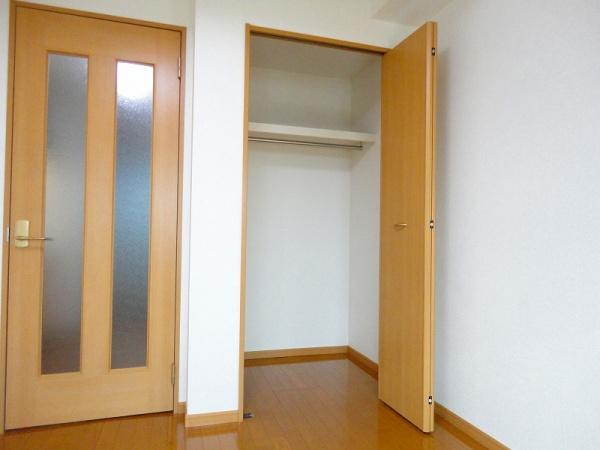 甲府市湯村１丁目のマンション