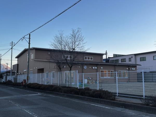 韮崎市大草町若尾のアパート(すみれ韮崎保育園)