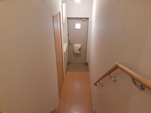 甲府市青葉町のアパート