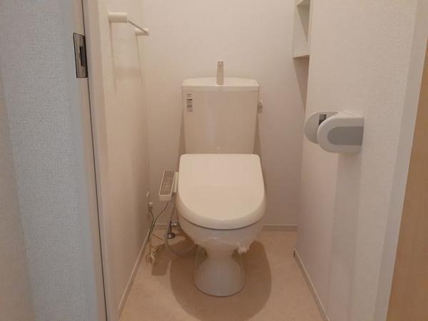 甲府市中小河原町のアパート
