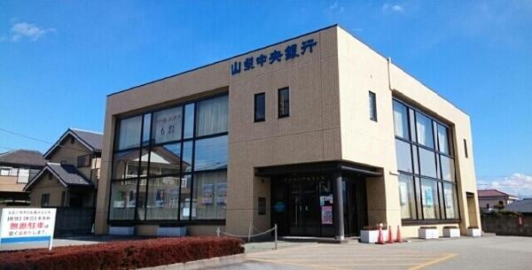 南アルプス市西野のアパート