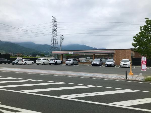笛吹市石和町小石和のアパート(セブン-イレブン笛吹八代南店)