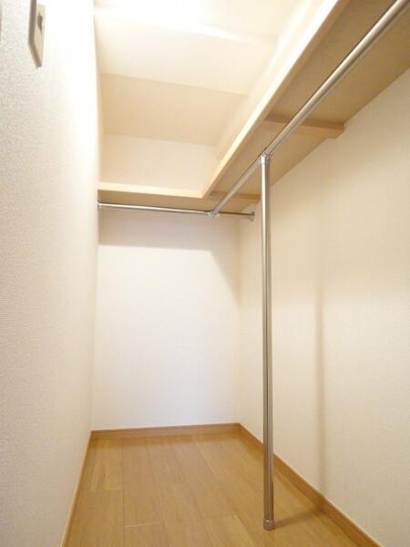 甲府市東光寺１丁目のマンション