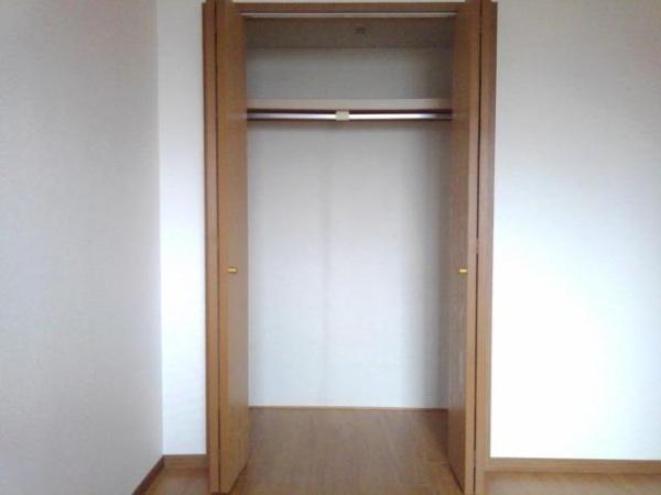甲府市長松寺町のマンション