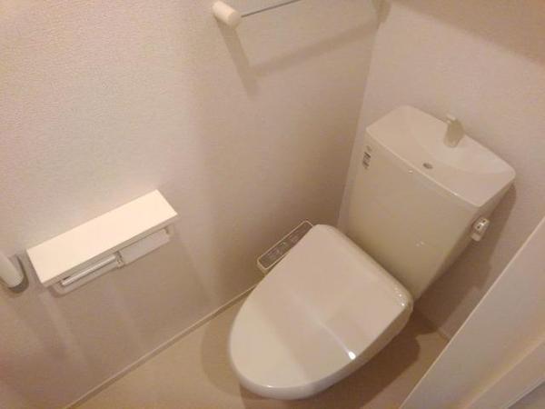 韮崎市藤井町北下條のアパート
