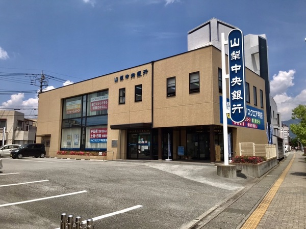 中巨摩郡昭和町西条のアパート(山梨中央銀行ライフスクエア甲府)