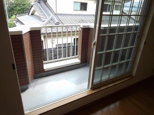 山梨市七日市場のアパート