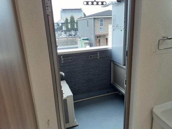 笛吹市石和町市部のアパート