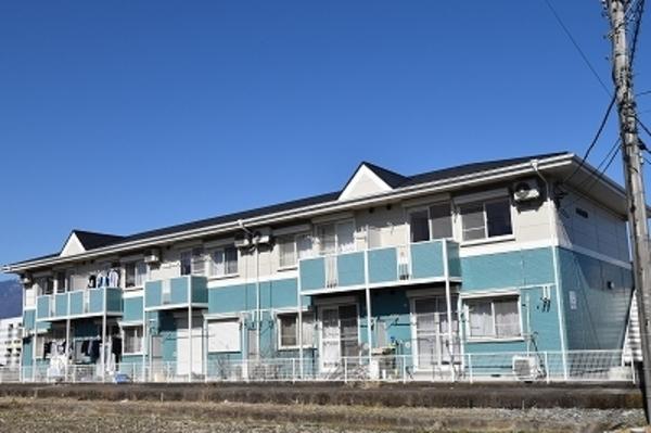 中央市布施のアパート