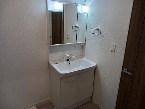 甲府市国母２丁目のアパート