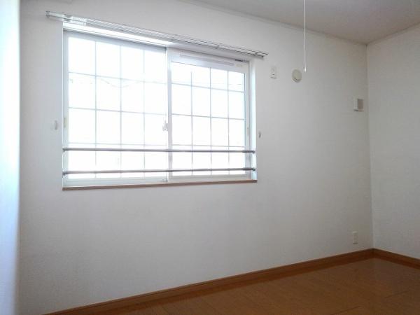 山梨市落合のアパート