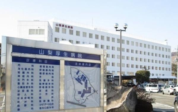 山梨市落合のアパート