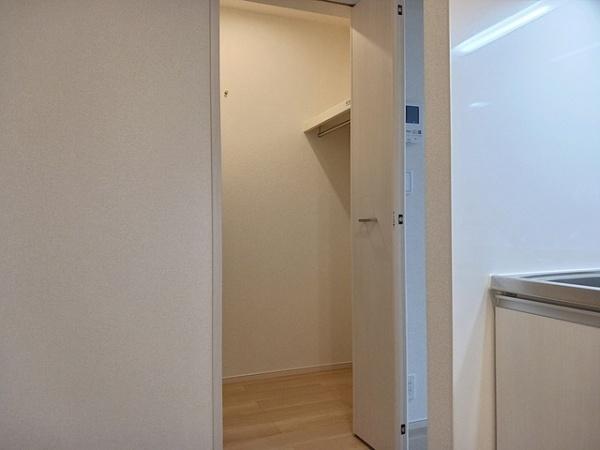 甲府市貢川２丁目のアパート