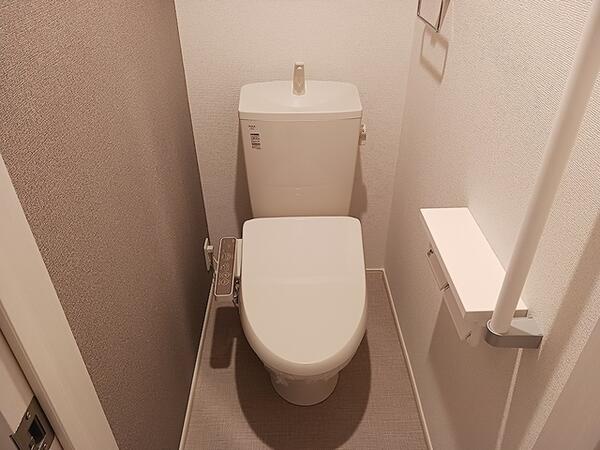 甲府市貢川２丁目のアパート