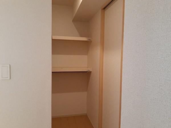 中巨摩郡昭和町上河東のアパート