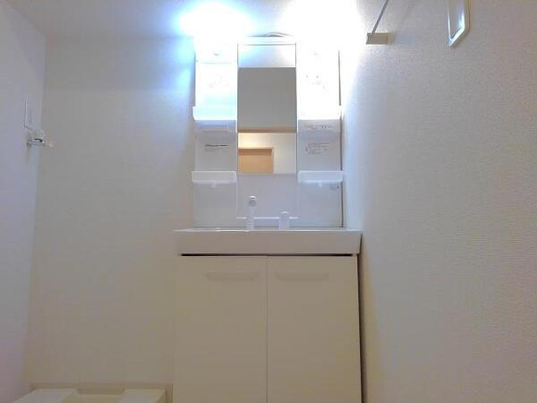 甲府市千塚１丁目のアパート
