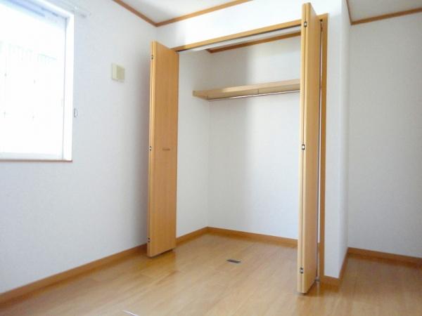 中巨摩郡昭和町河西のアパート